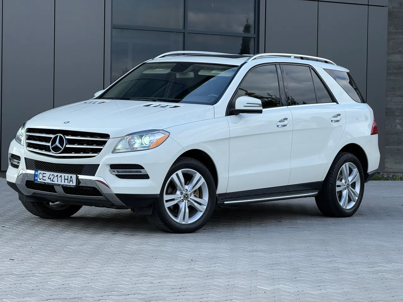 Mercedes-Benz M-Класс - фото 1