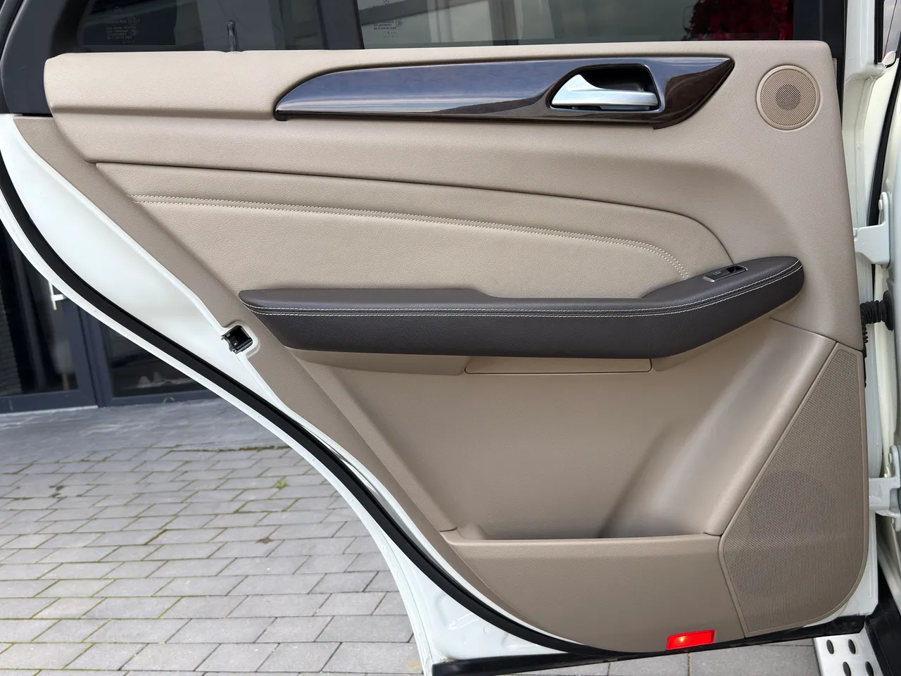 Mercedes-Benz M-Класс - фото 40