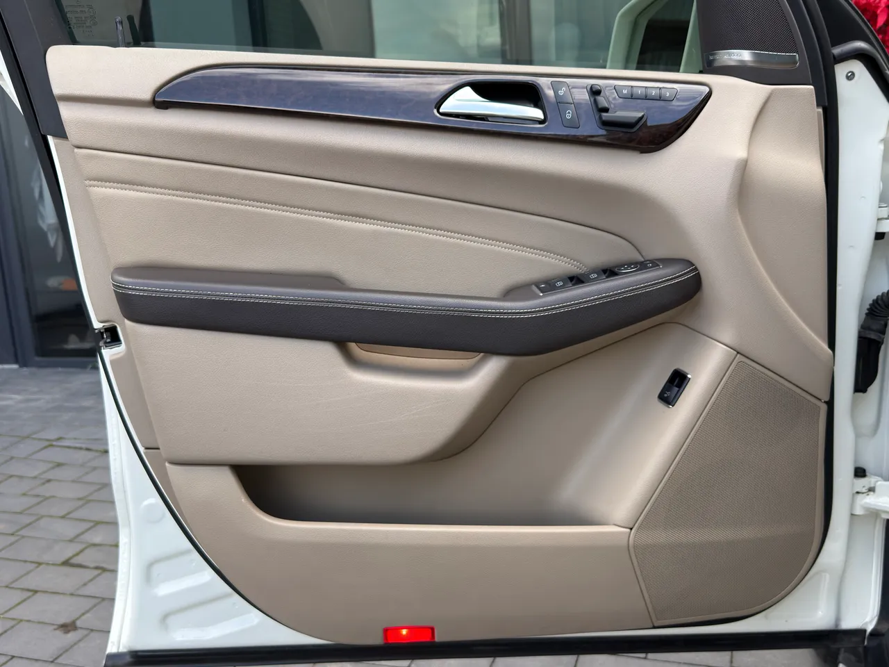 Mercedes-Benz M-Класс - фото 39