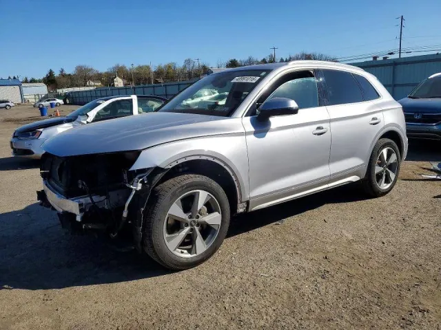 Audi Q5 - фото 1