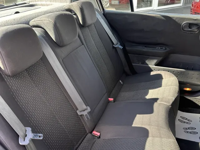 Renault Megane - фото 5