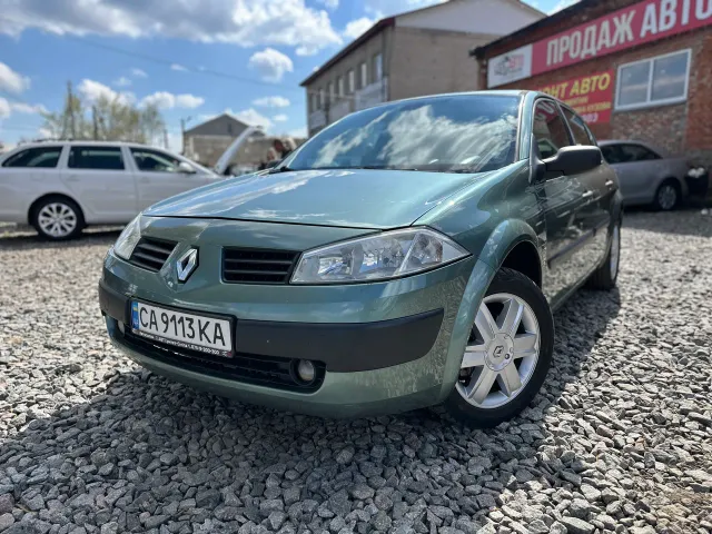 Renault Megane - фото 2