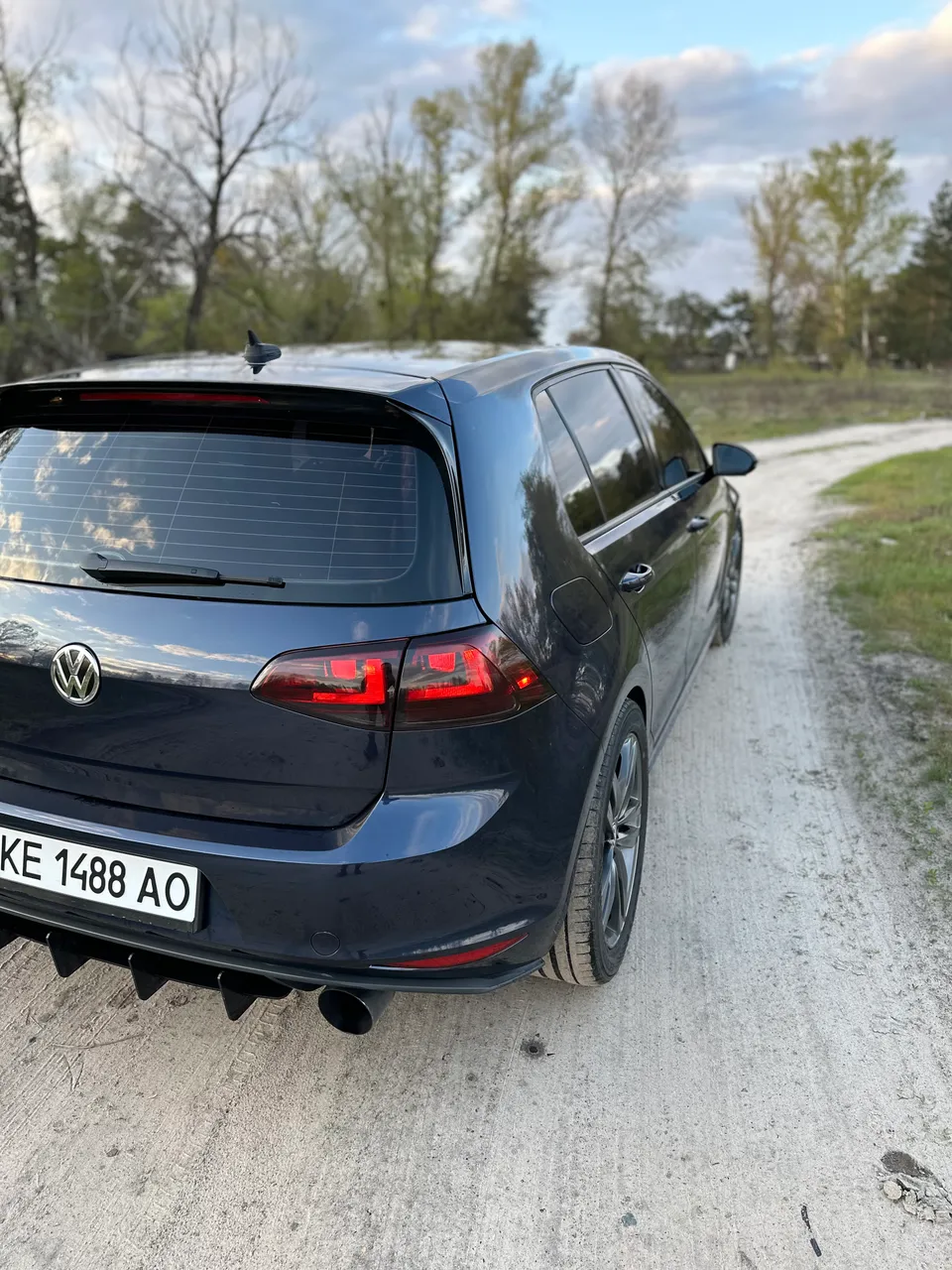 Volkswagen Golf GTI - фото 8
