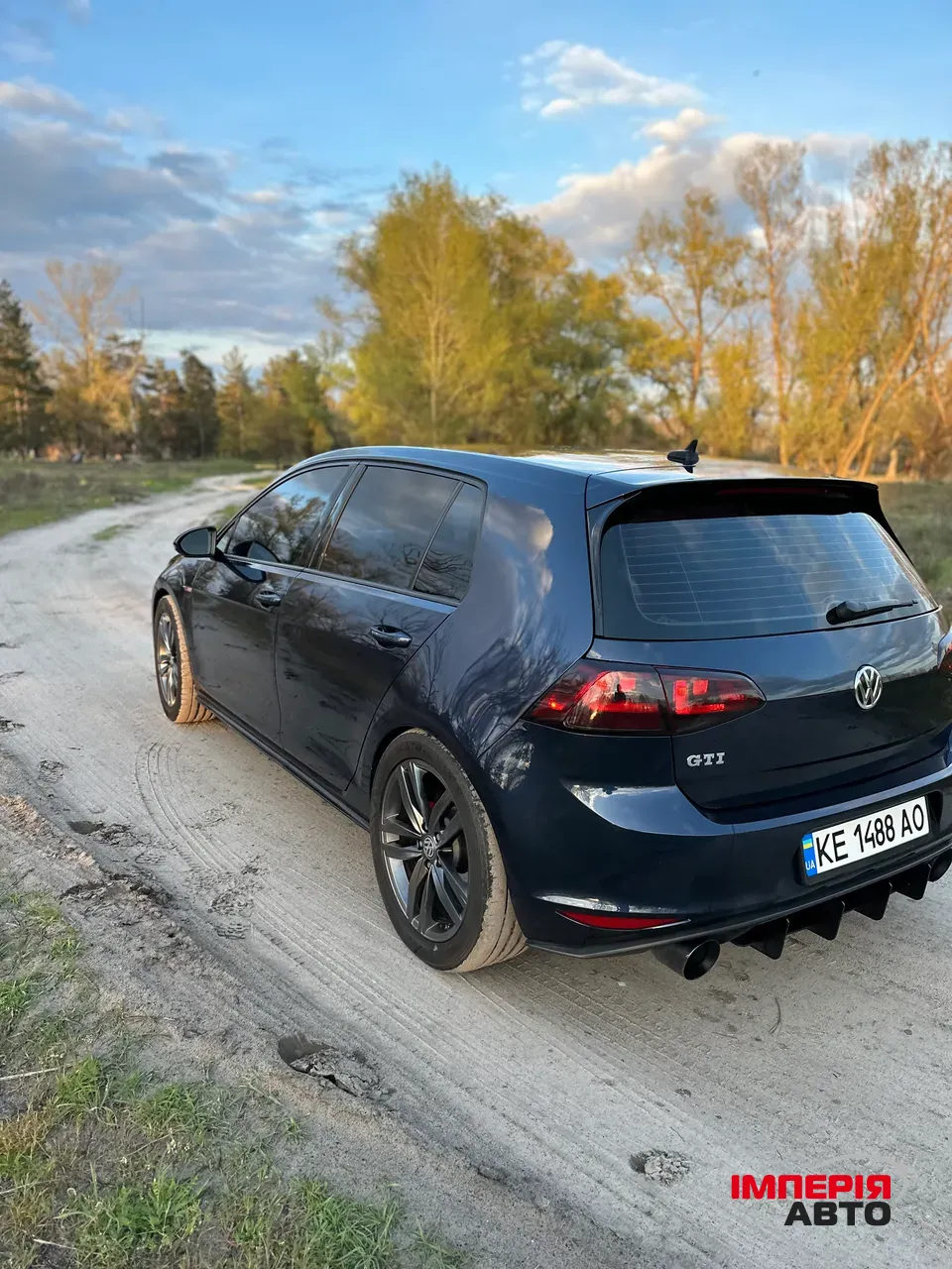 Volkswagen Golf GTI - фото 6