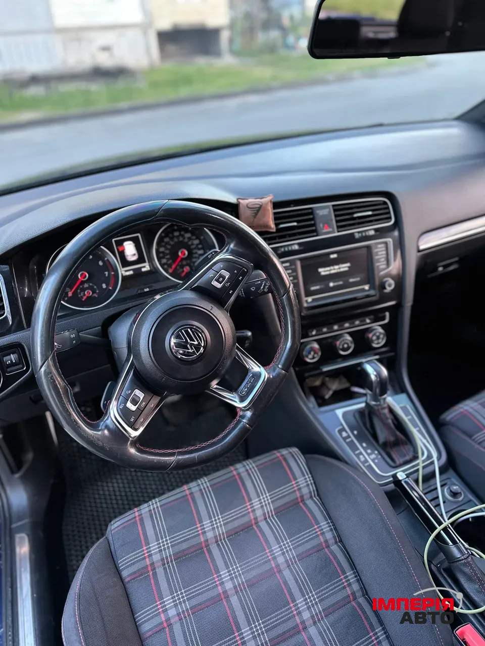 Volkswagen Golf GTI - фото 13