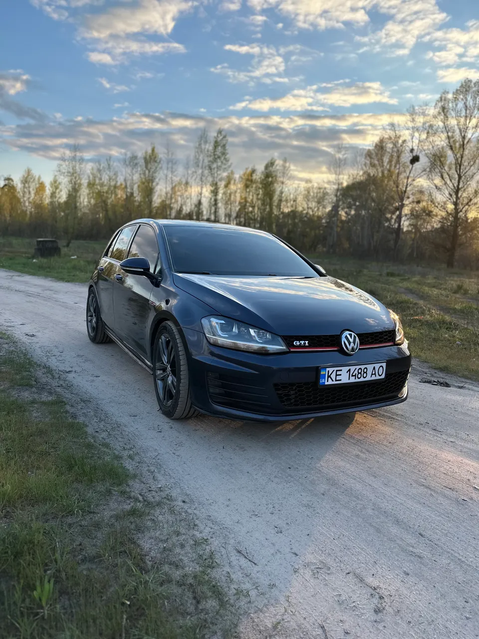 Volkswagen Golf GTI - фото 3