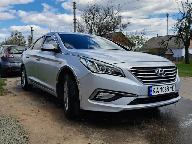 Hyundai Sonata - фото 1
