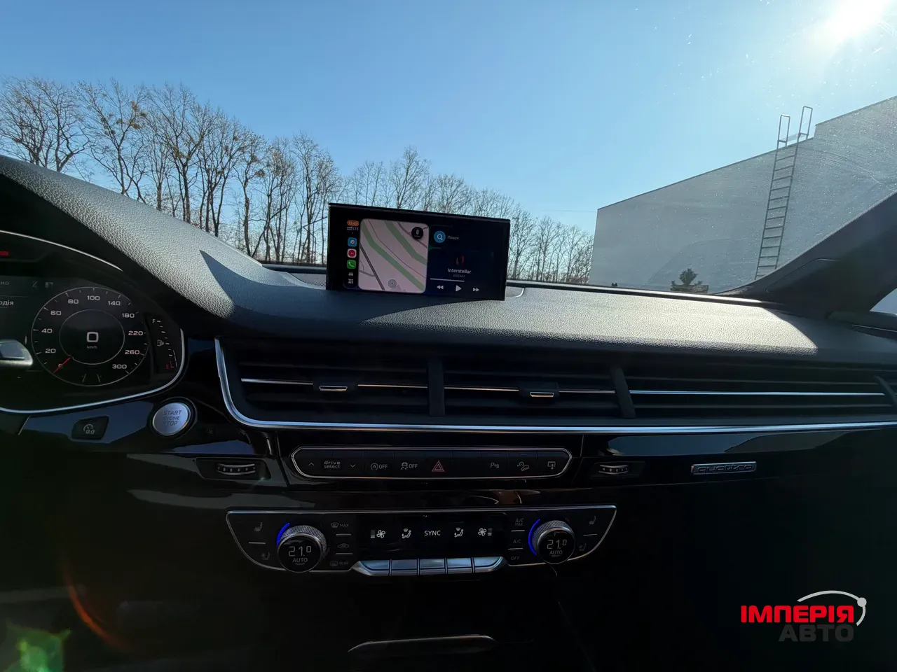 Audi Q7 - фото 27