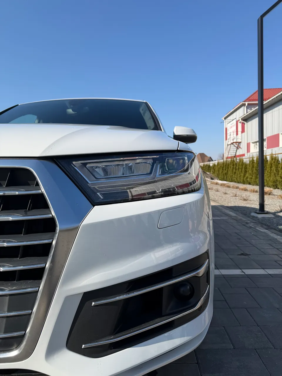 Audi Q7 - фото 18