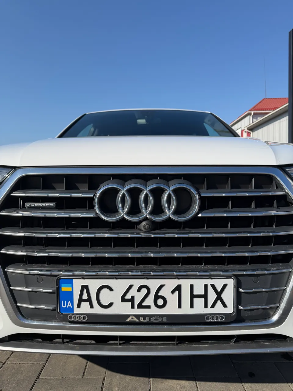 Audi Q7 - фото 17