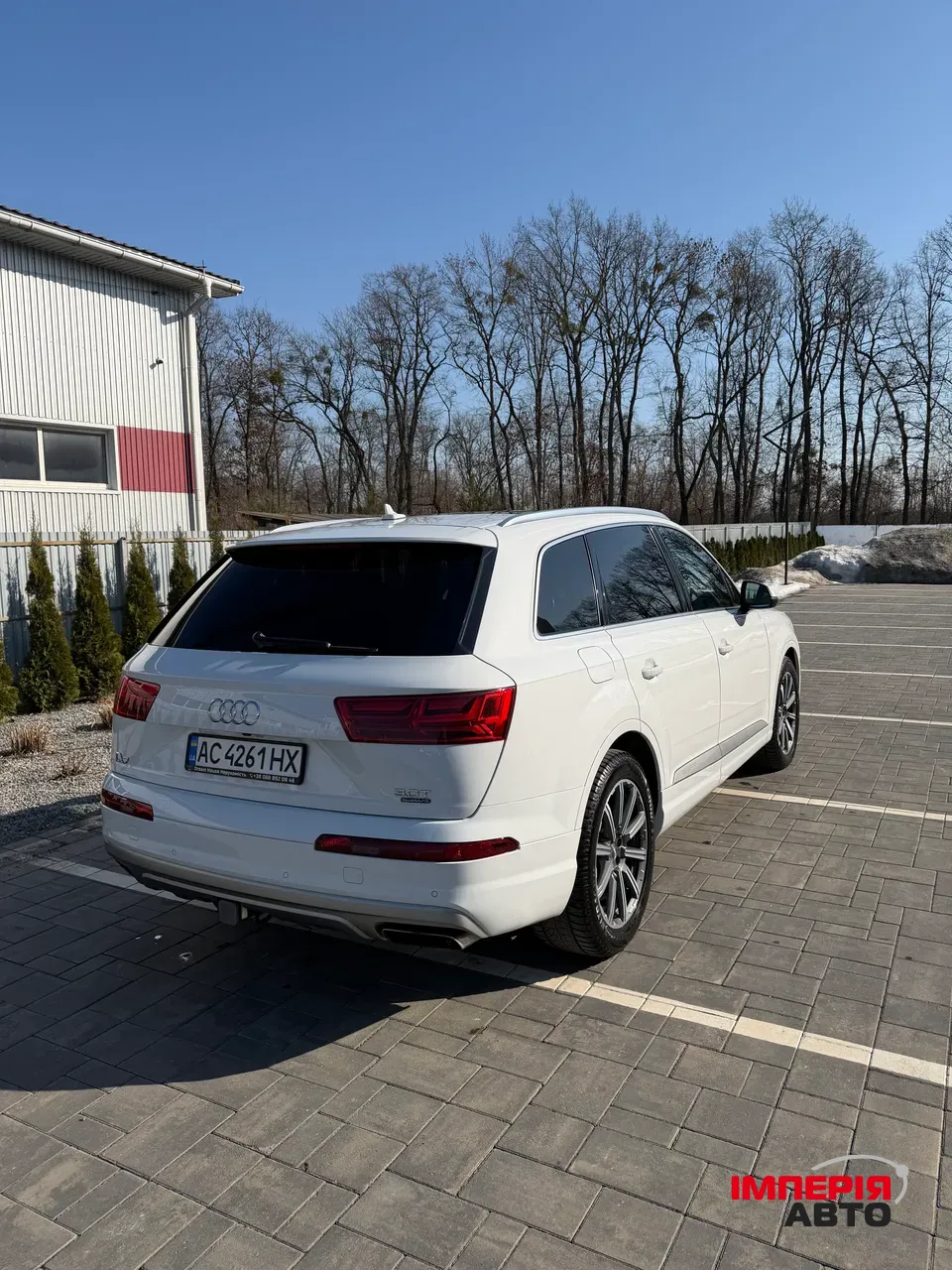 Audi Q7 - фото 7