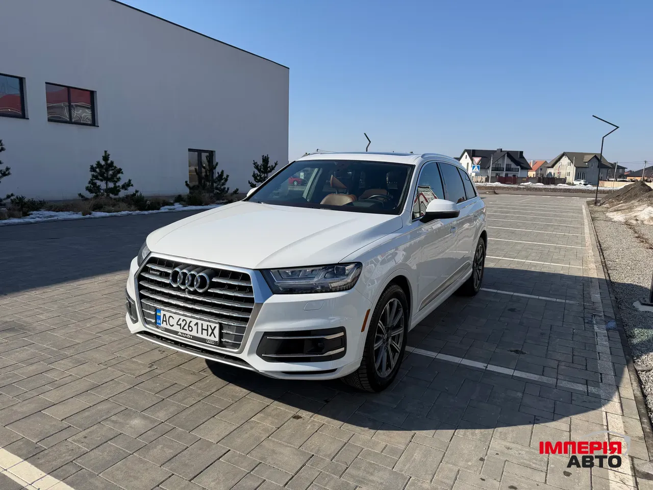 Audi Q7 - фото 1
