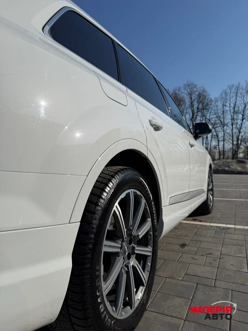 Audi Q7 - фото 28