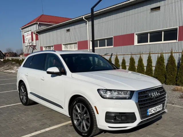 Audi Q7 - фото 4
