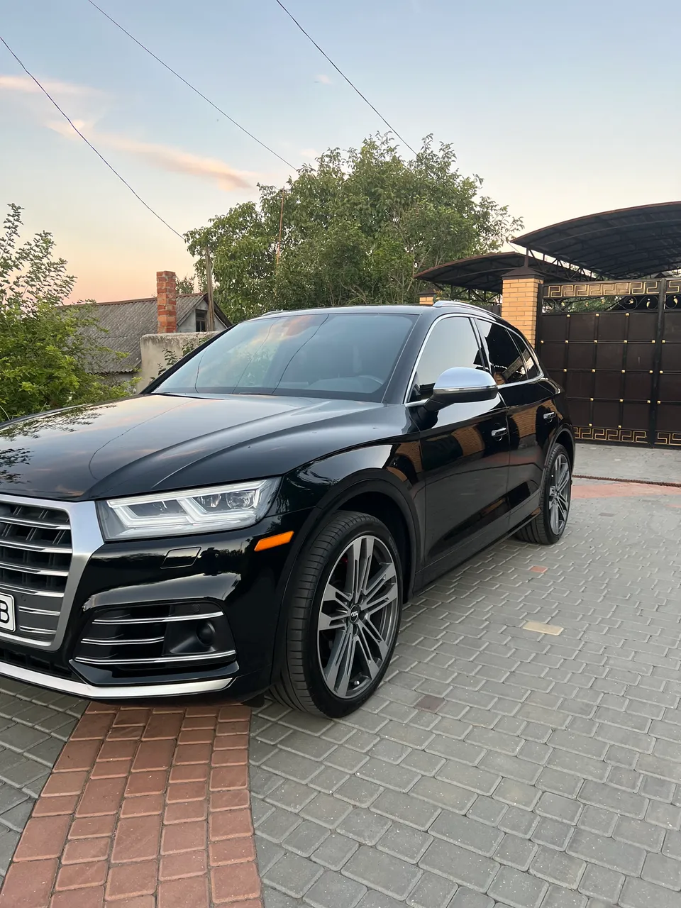 Audi SQ5 - фото 4