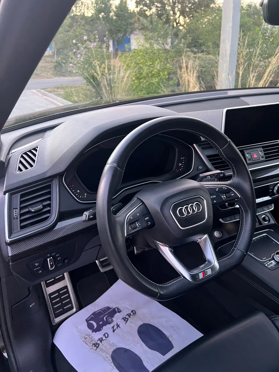 Audi SQ5 - фото 16