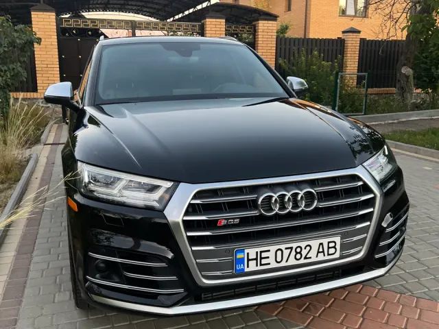 Audi SQ5 - фото 3