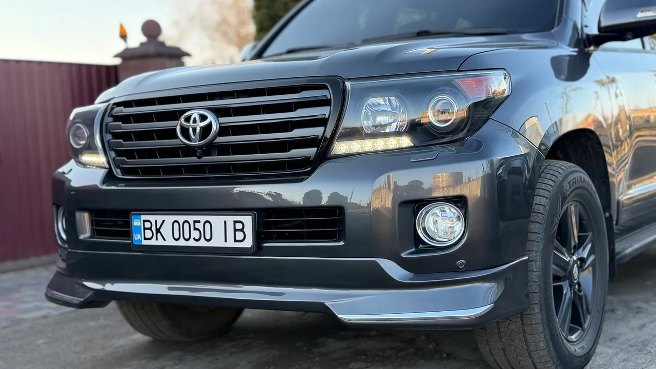 Toyota Land Cruiser - фото 5