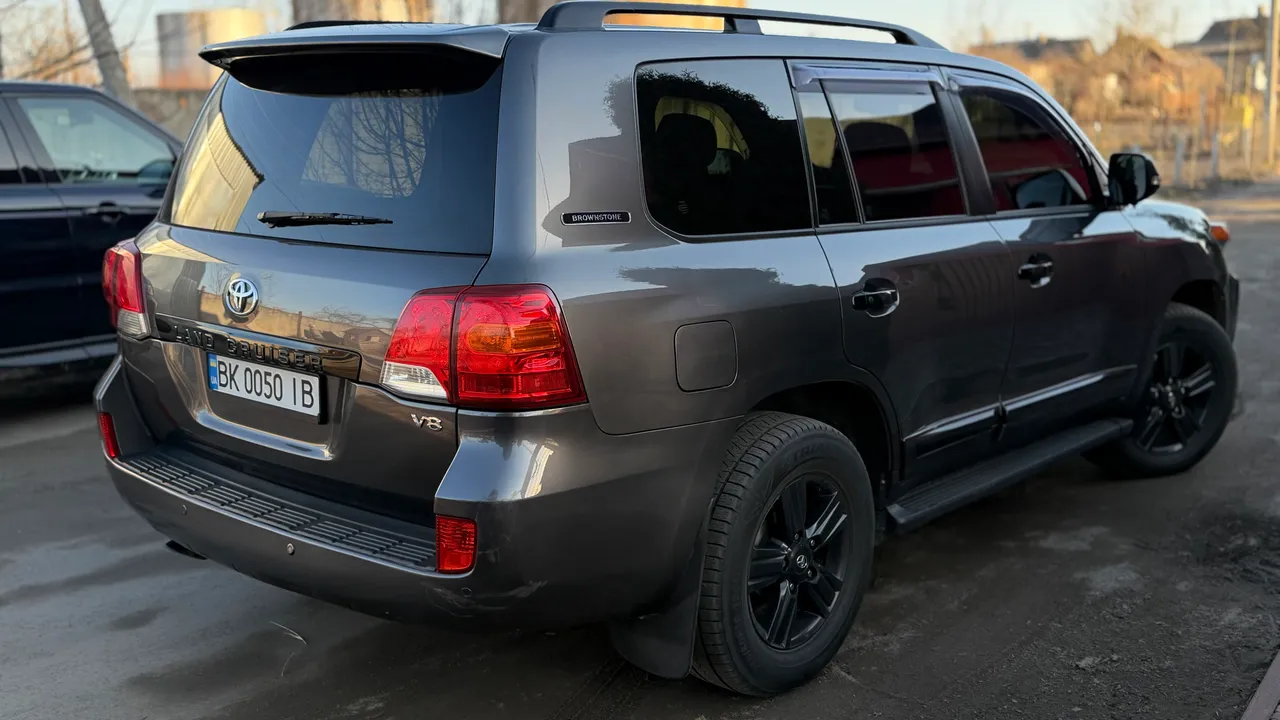 Toyota Land Cruiser - фото 14
