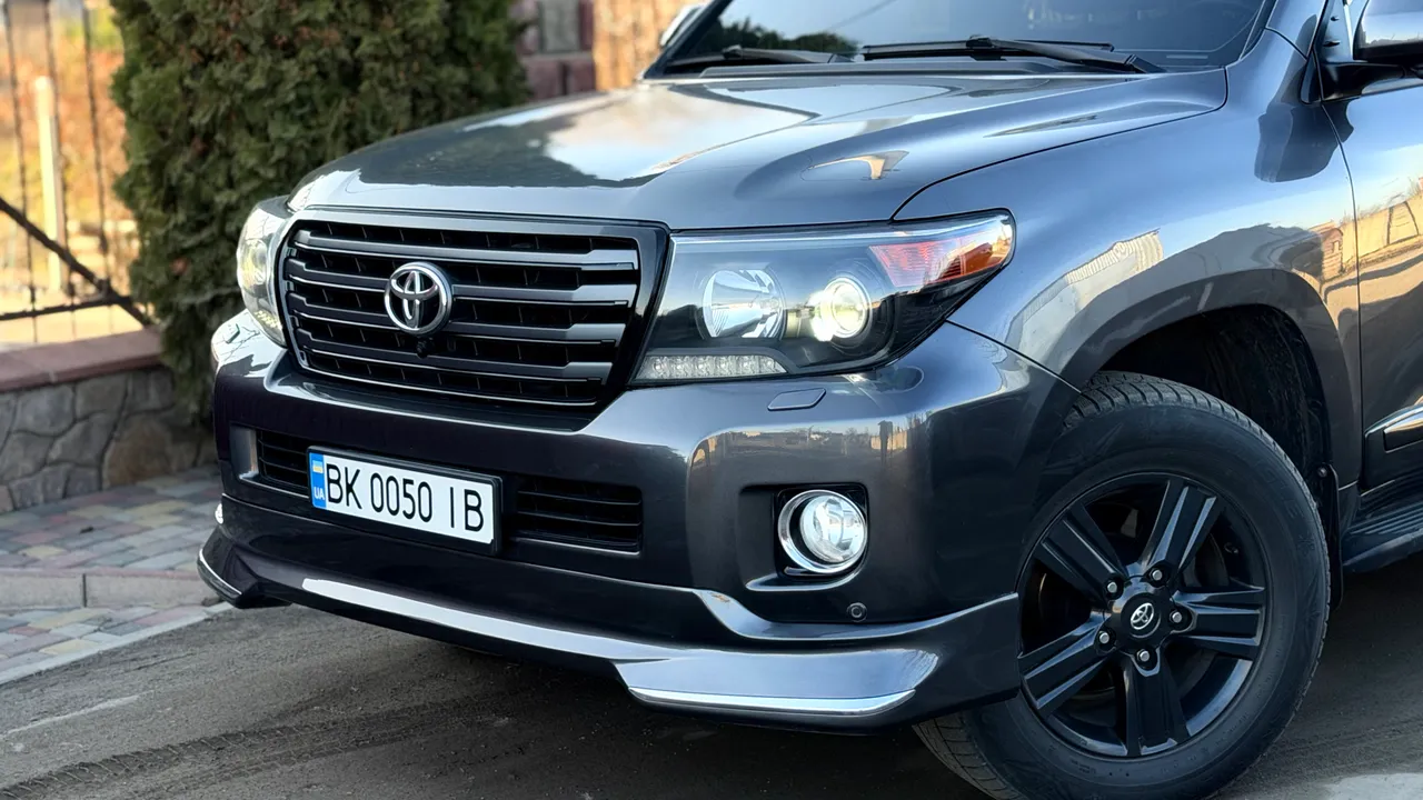 Toyota Land Cruiser - фото 6