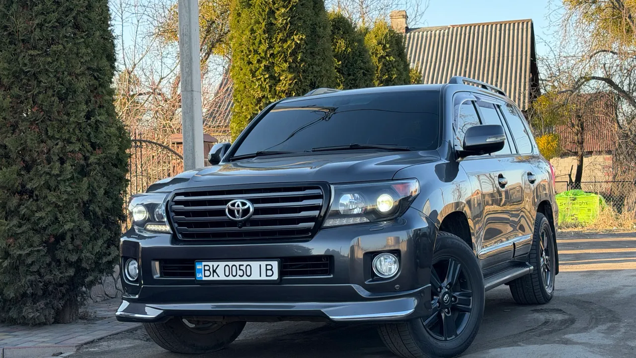 Toyota Land Cruiser - фото 3