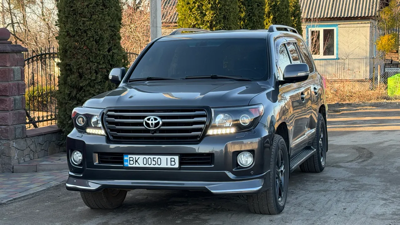 Toyota Land Cruiser - фото 8