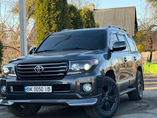 Toyota Land Cruiser - фото 3