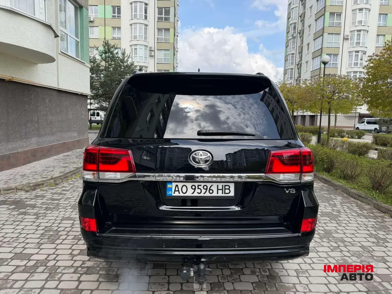 Toyota Land Cruiser - фото 2