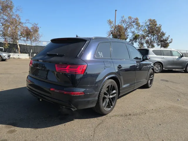Audi Q7 - фото 4