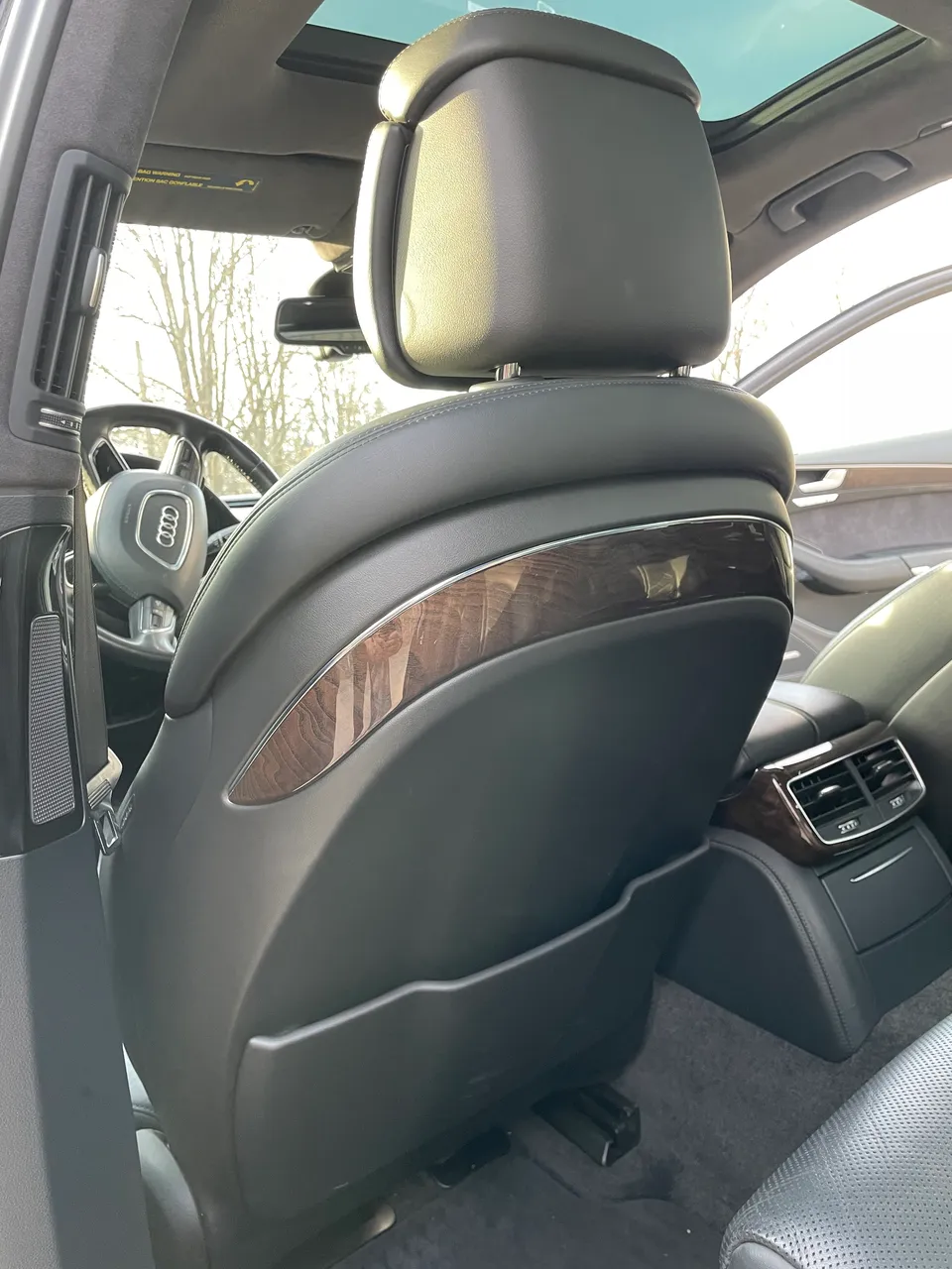 Audi A8 - фото 22