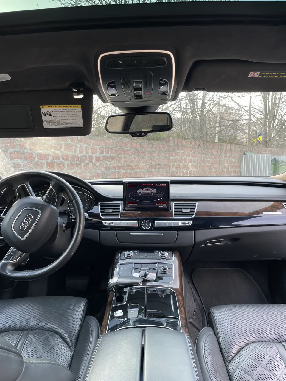 Audi A8 - фото 39