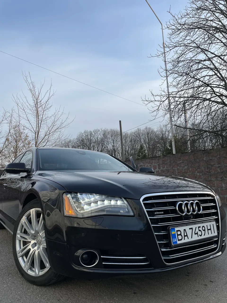 Audi A8 - фото 1
