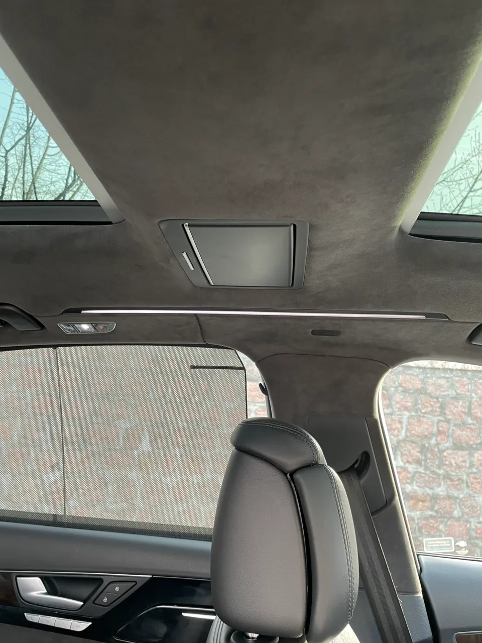 Audi A8 - фото 35