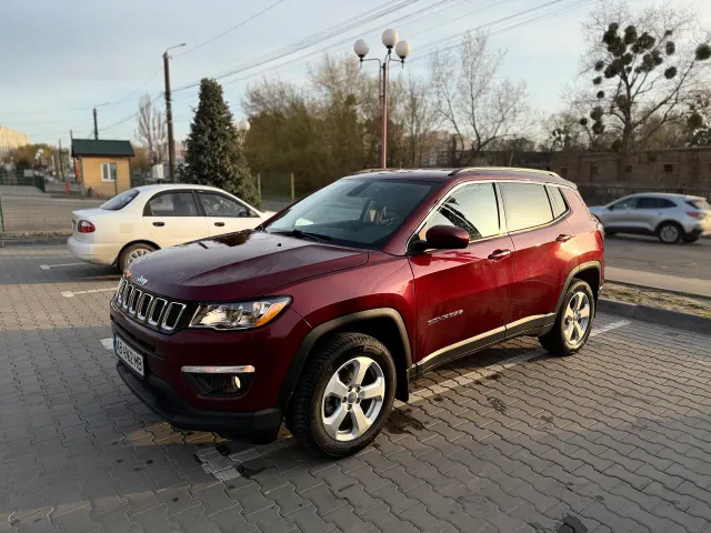 Jeep Compass - фото 2
