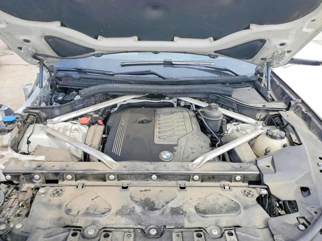 BMW X5 - фото 12