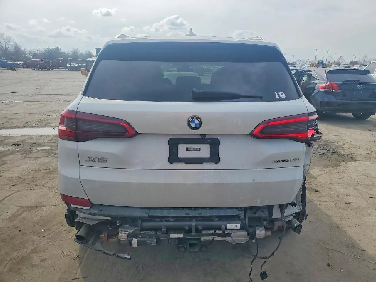 BMW X5 - фото 5