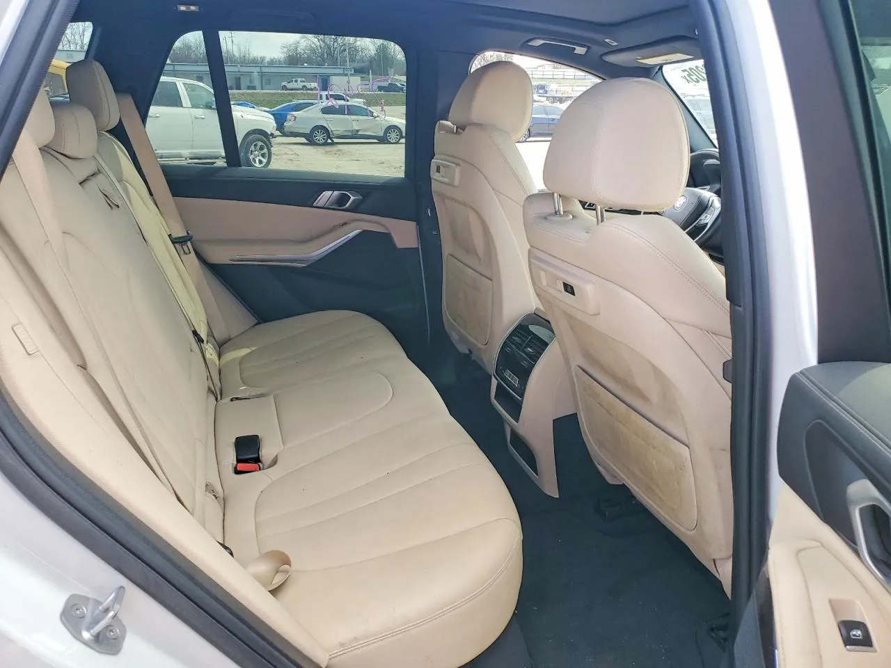 BMW X5 - фото 11