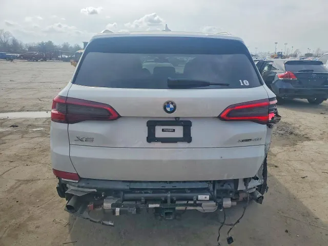 BMW X5 - фото 5