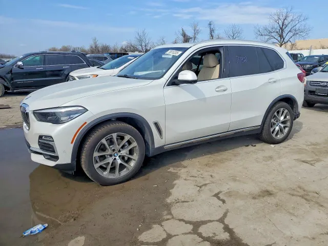 BMW X5 - фото 1