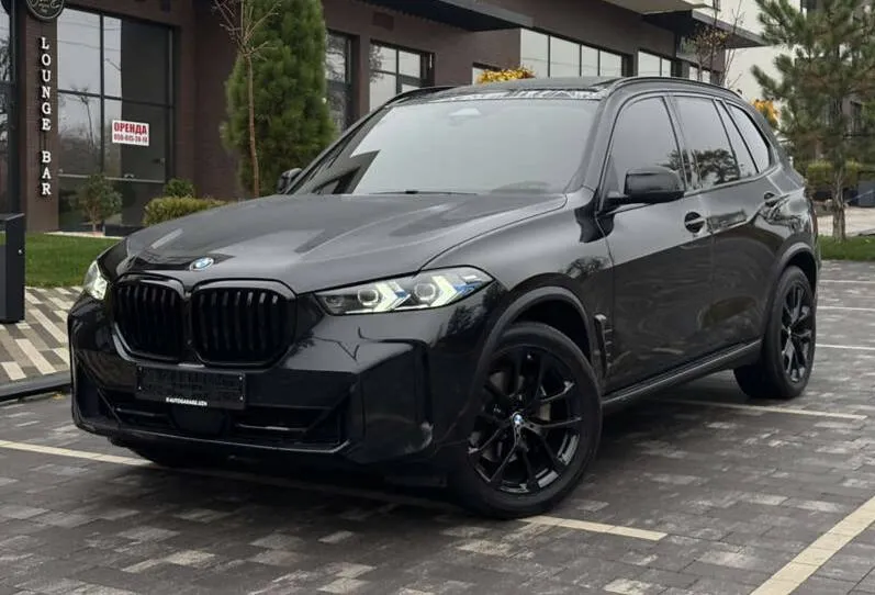 BMW X5 - фото 2