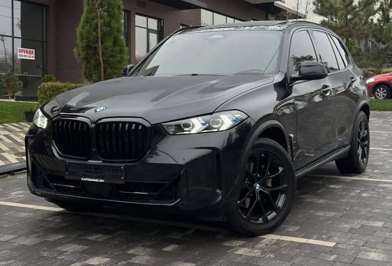 BMW X5 - фото 1