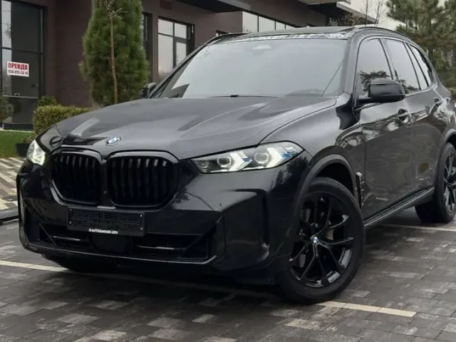 BMW X5 - фото 1