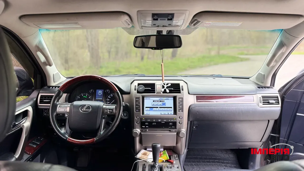 Lexus GX - фото 40