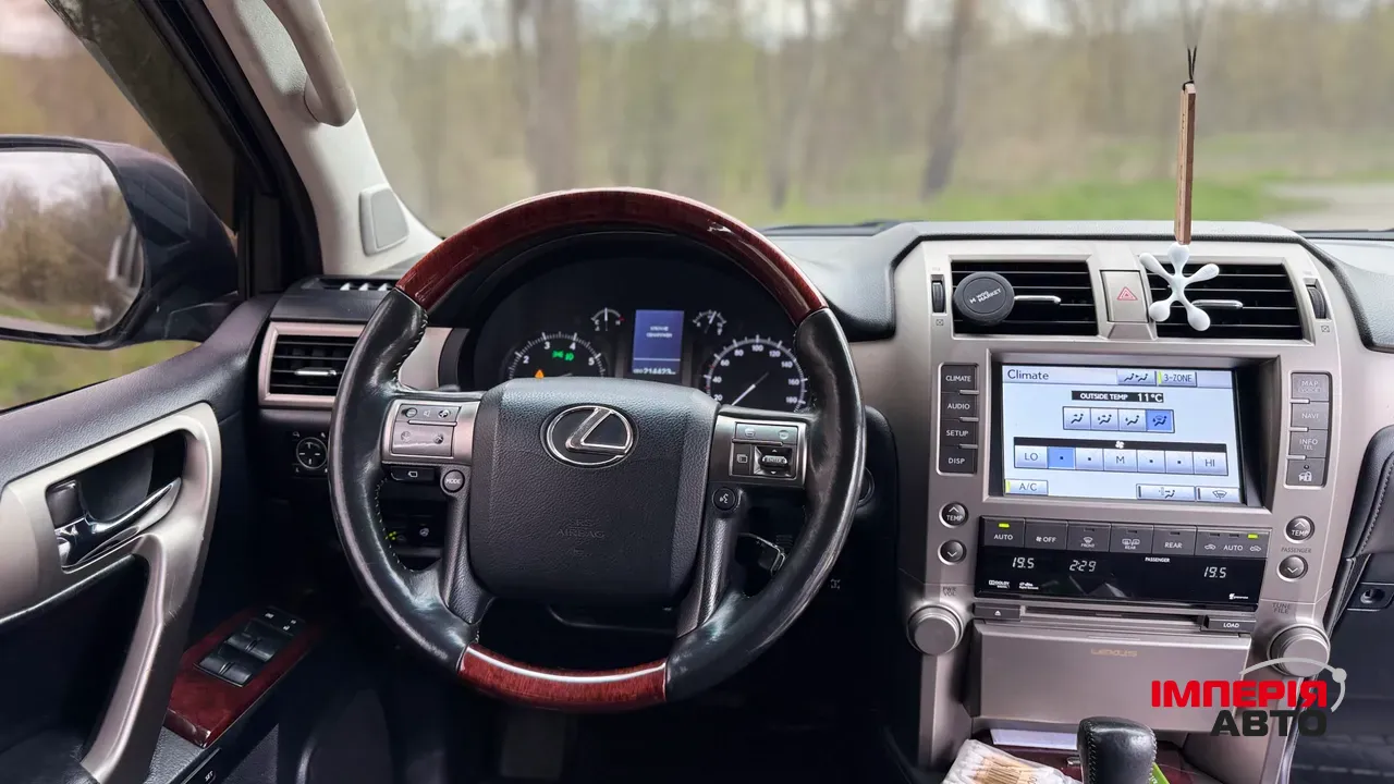 Lexus GX - фото 38