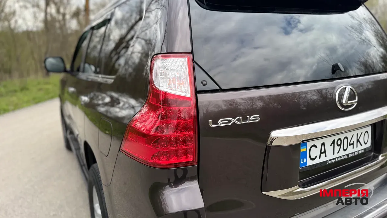 Lexus GX - фото 26