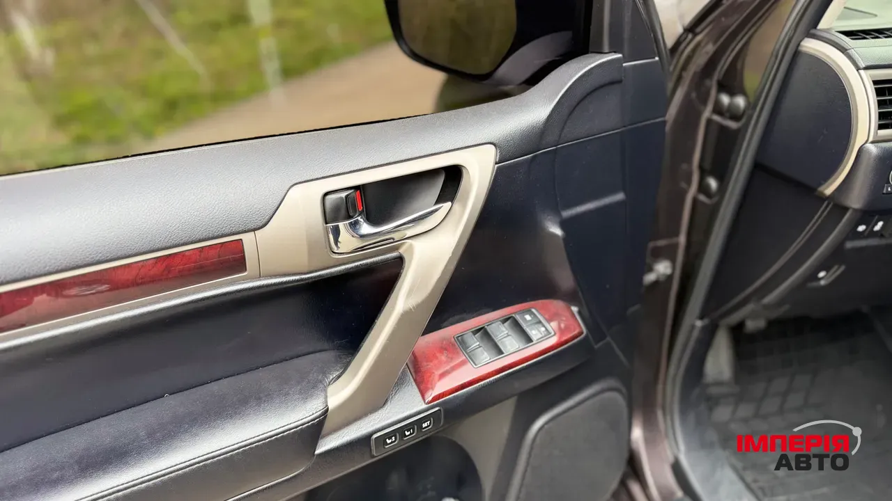 Lexus GX - фото 35