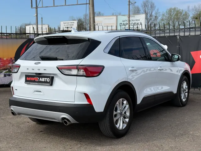 Ford Kuga - фото 5