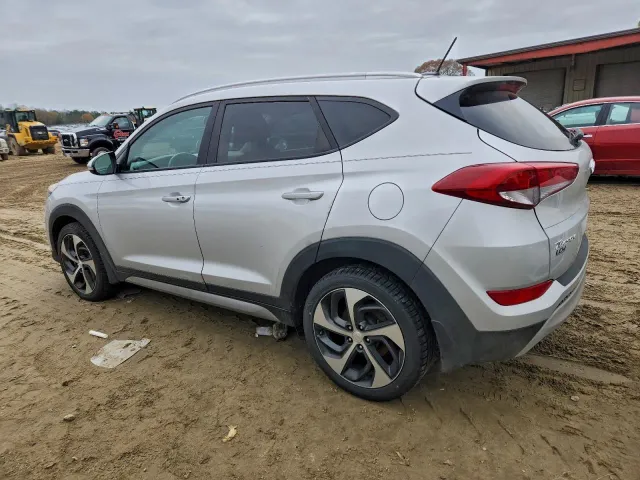 Hyundai Tucson - фото 4