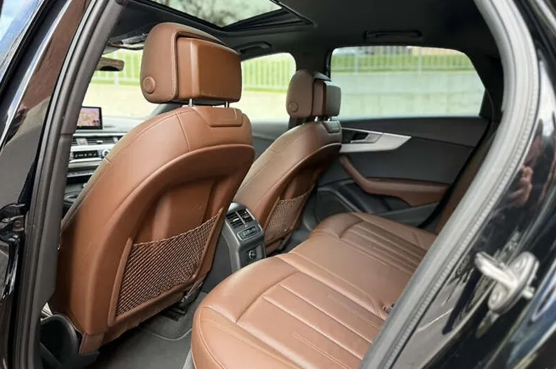 Audi A4 - фото 13