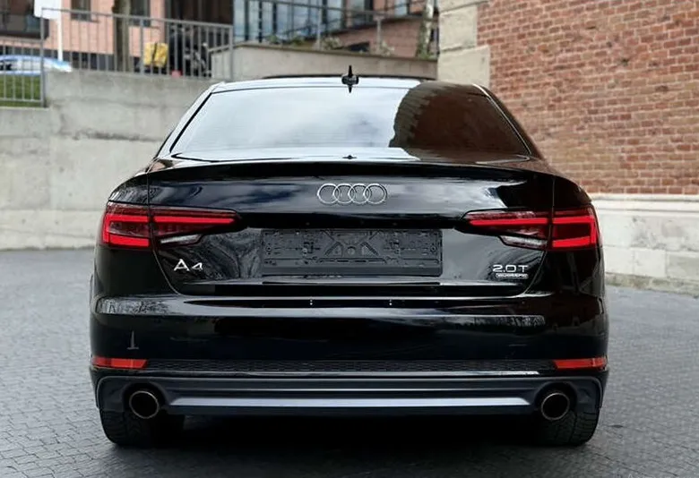Audi A4 - фото 3